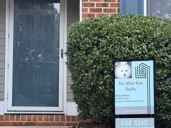 86 Forest Oaks Dr, Durham, NC 27705