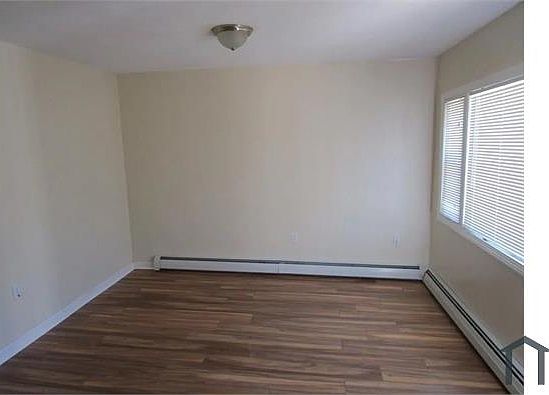 2nd image of 391 S Franklin St #R