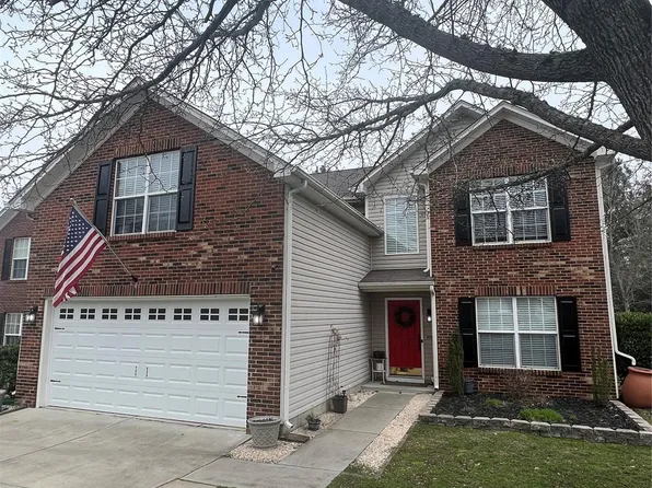 140 Amber Woods Dr, Tega Cay, SC 29708
