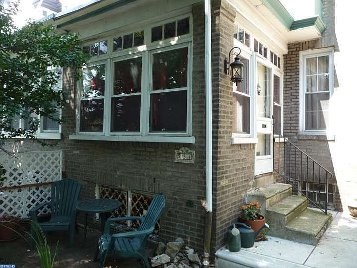 1st image of 534 S Melville St