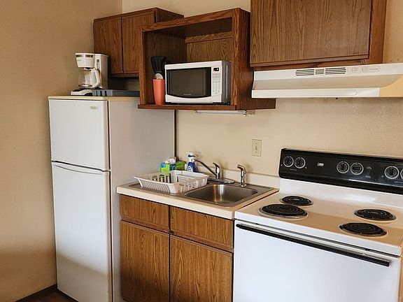 5th image of 4750 8th St S #17229384