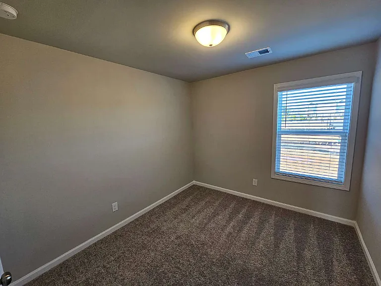 4 Silver Ln — Photo 17