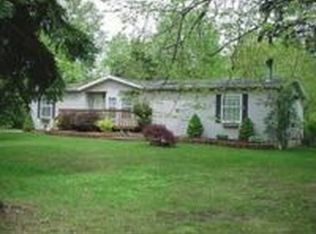 27248 Bramwell St, Farmington Hills, MI 48334