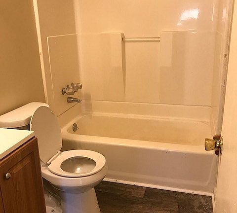 2nd image of 4017 Camellia Dr APT B8