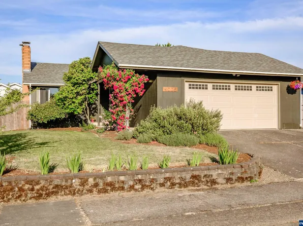 4225 Clay Pl SE, Albany, OR 97322