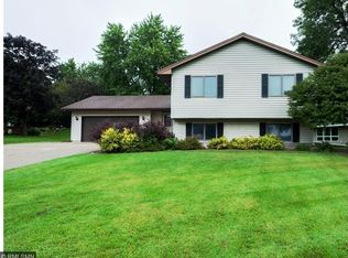 7675 Bowman Ct, Inver Grove Heights, MN 55076