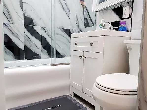 8735 Bay Parkway image 13 of 19