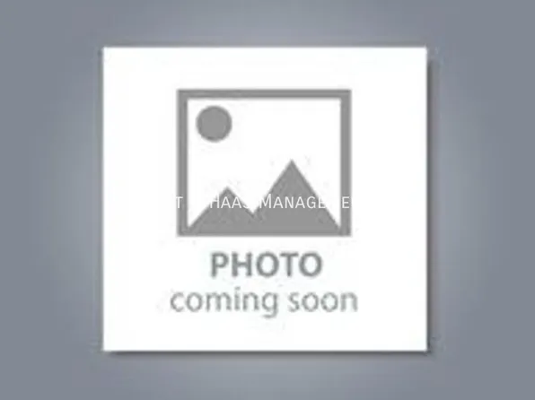 2365A Pacific Ave, Long Beach, CA 90806