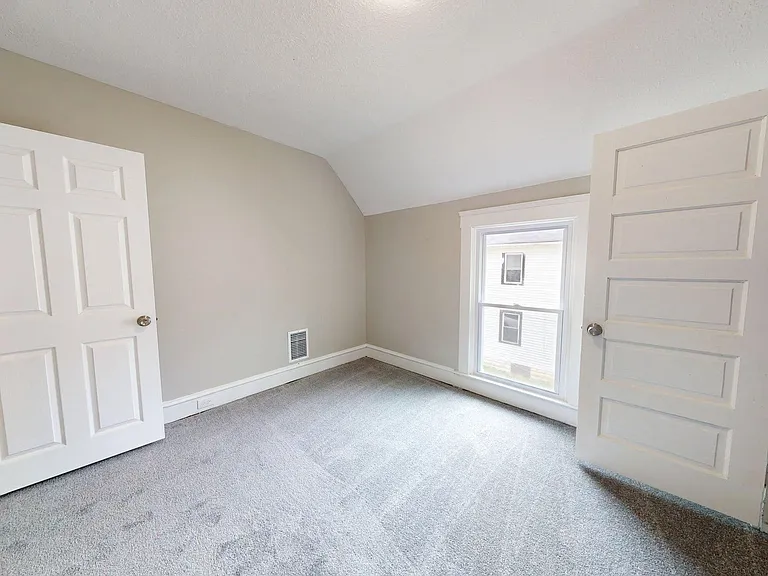 2027 W 105th St — Photo 23