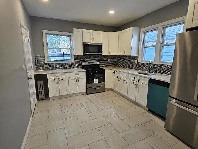 228 W End Ave — Photo 5