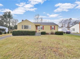 125 Mapleside Dr, Wethersfield, CT 06109