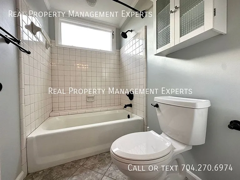 640 Barington Pl — Photo 21