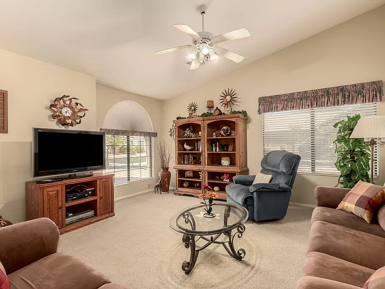 9559 E Sunburst Dr — Photo 10