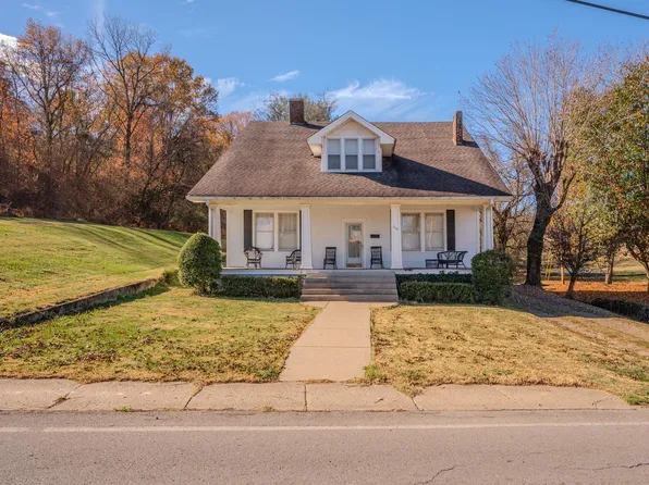 306 Church St, Hartsville, TN 37074