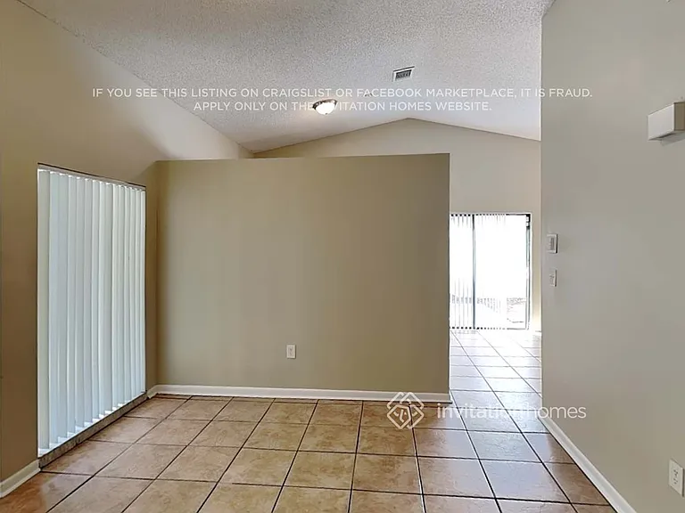 13960 Beechwood Ct — Photo 4