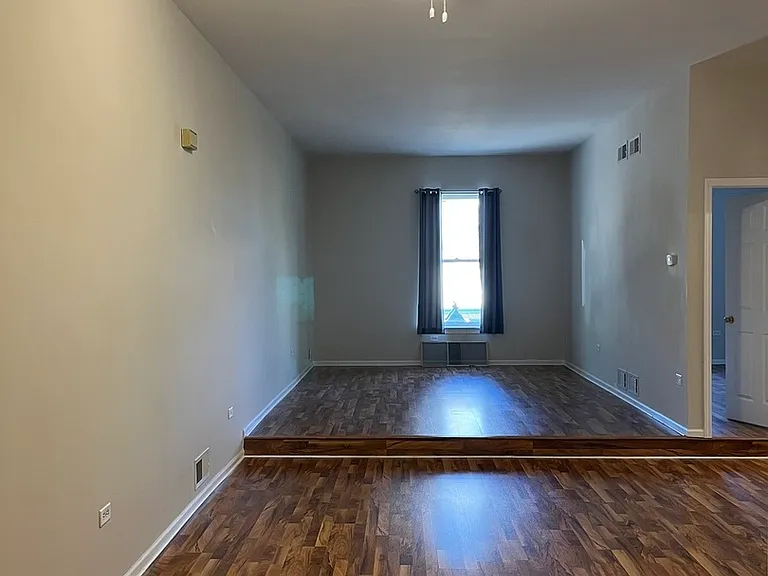 903 Main St #1 — Photo 3
