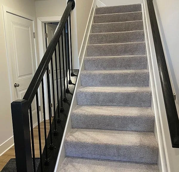 1235 Greylock Ln — Photo 2