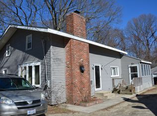 20 Abbott Ave, Warwick, RI 02886