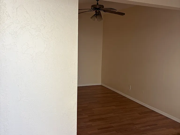 2113 Saint Cyr Ave SE #B — Photo 8