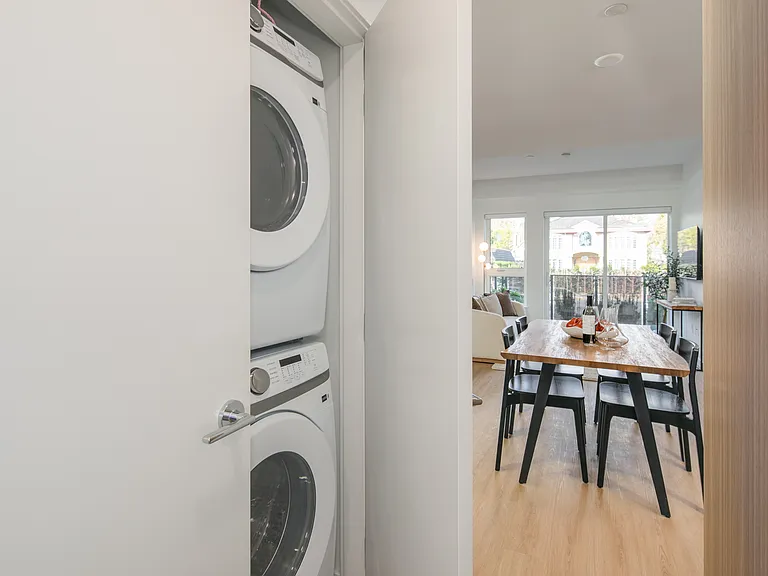 5828 Granville St — Photo 21