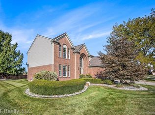 54775 Isle Royale Ave, Macomb, MI 48042