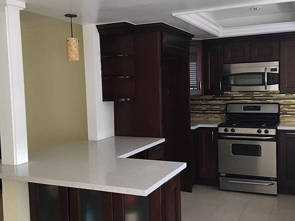3rd image of 432 Pomelo Ave APT D