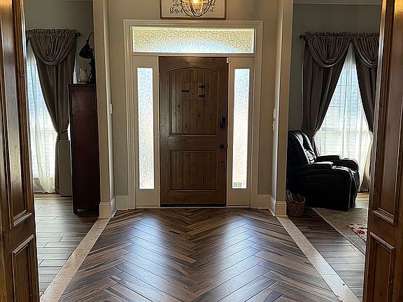 5th image of 4434 Hillbrook Dr