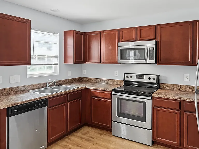 3457 Kernstown Dr — Photo 6