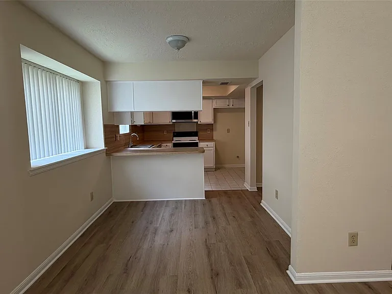 11614 Inga Ln — Photo 8