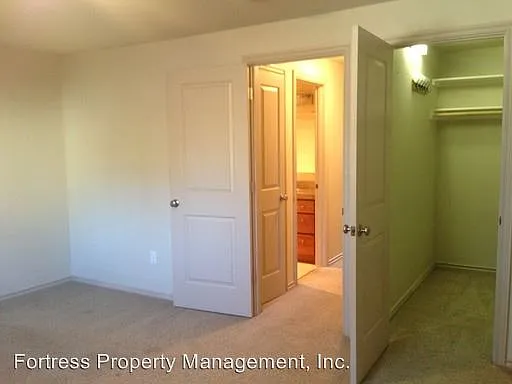 2781 Lancaster St APT 09 photo 1