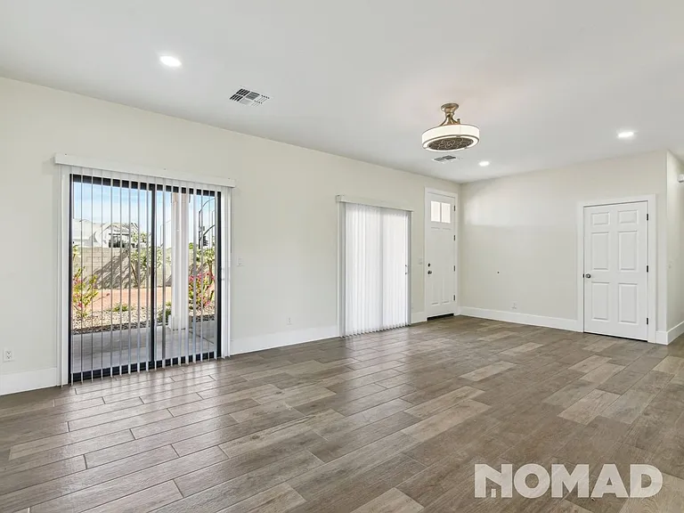 14341 E Williams Field Rd — Photo 12