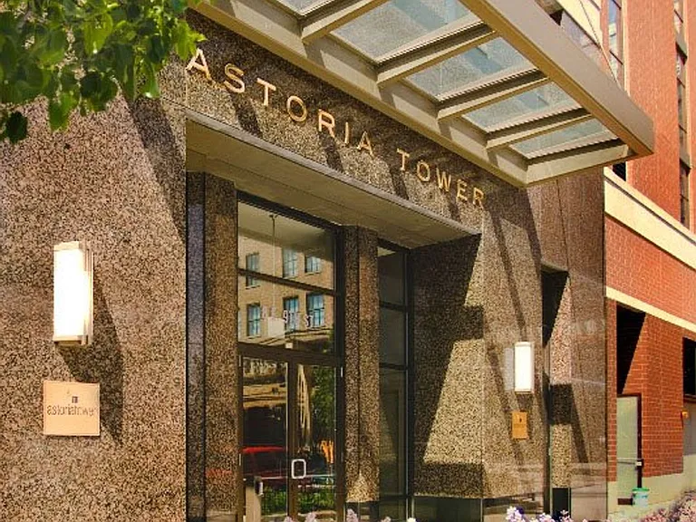 Astoria Tower — Photo 13