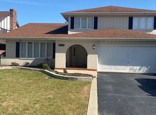 1135 N Thatcher Ln, Addison, IL 60101