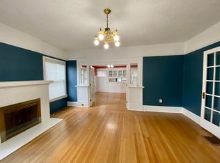 2835 NE Broadway St, Portland, OR 97232