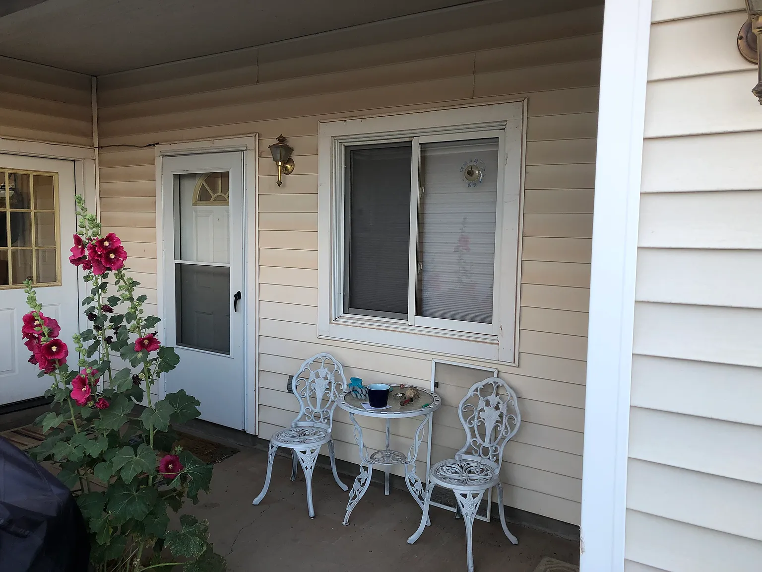 1 bed, 650 sqft, $1,800 — Photo 2