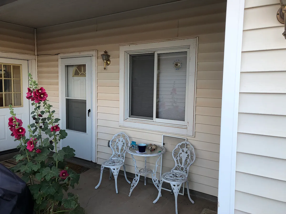 Front door - 5645 Oak Ranch Rd