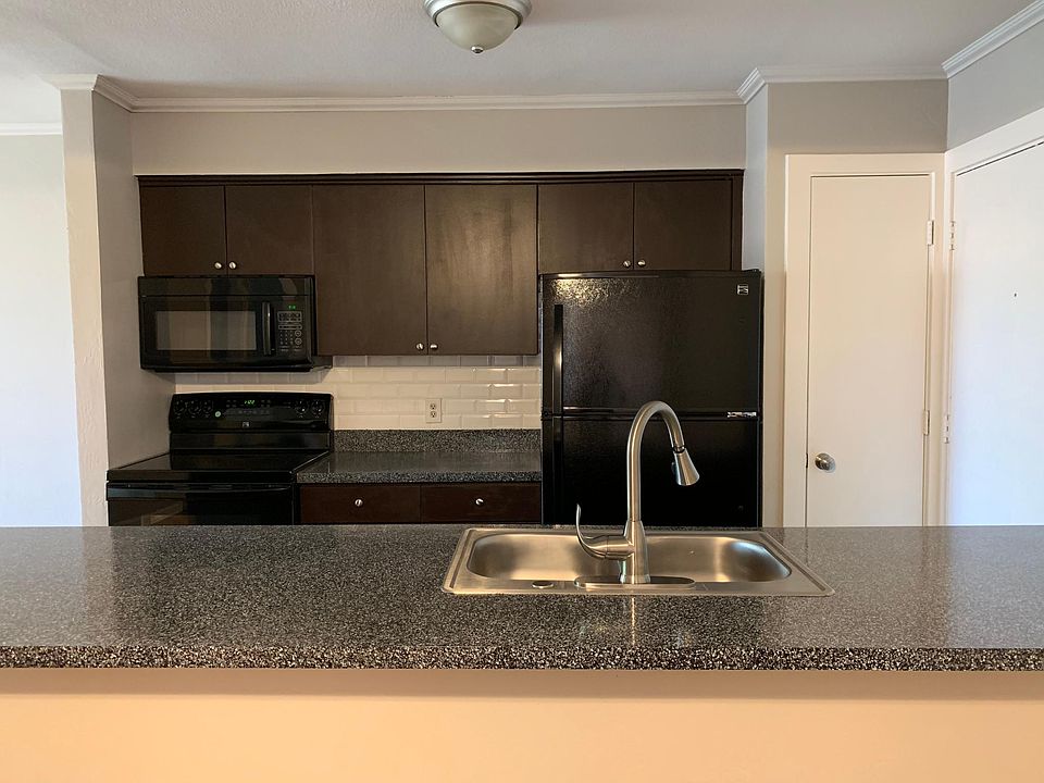 1st image of 407 N Preston St APT C4