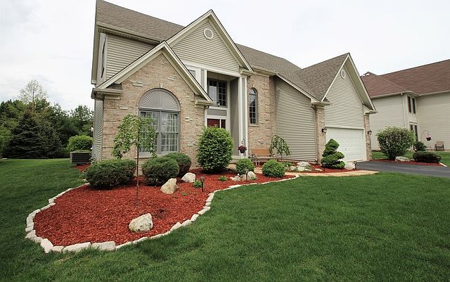 1st image of 458 Mallard Point Dr