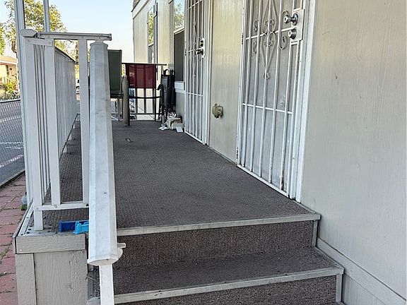 3rd image of 250 N Linden Ave