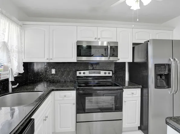 2651 Sunrise Lakes Drive E #104, Sunrise, FL 33322