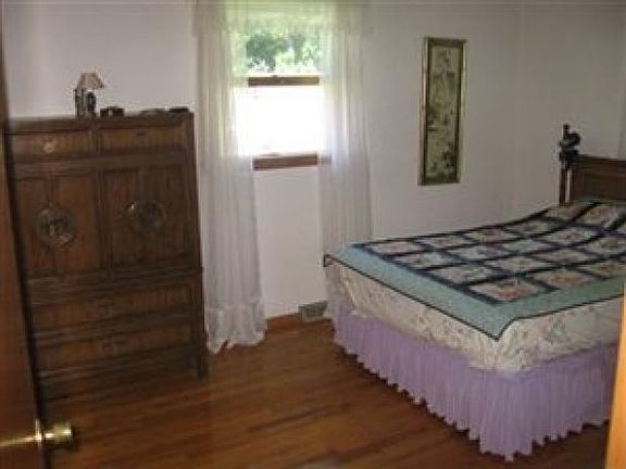 5th image of 1320 Laura Dr