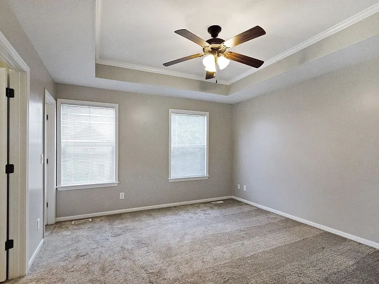 2621 Valentine Ln — Photo 17