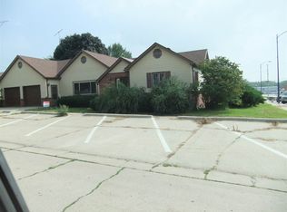 809 Avenue F, Wisner, NE 68791