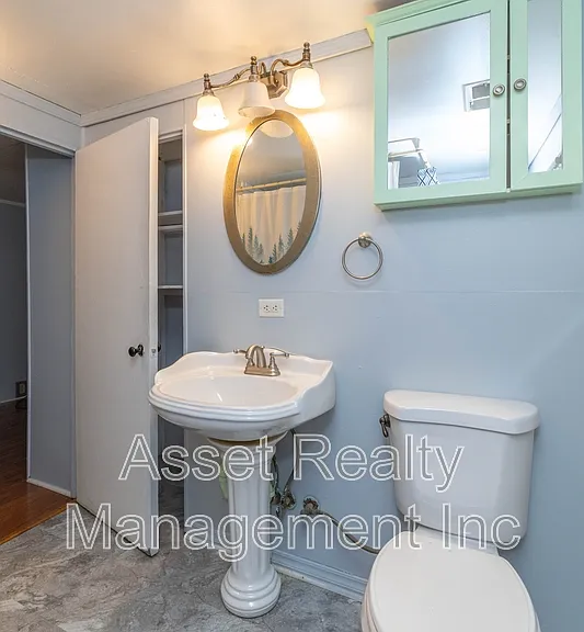126 Wellington Cir — Photo 17
