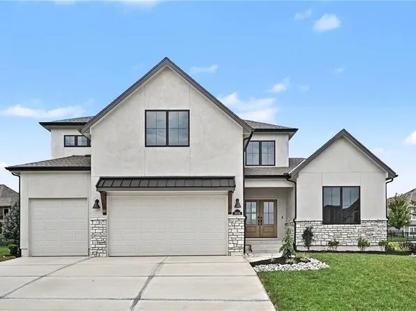 3014 NE 102nd St, Kansas City, MO 64155