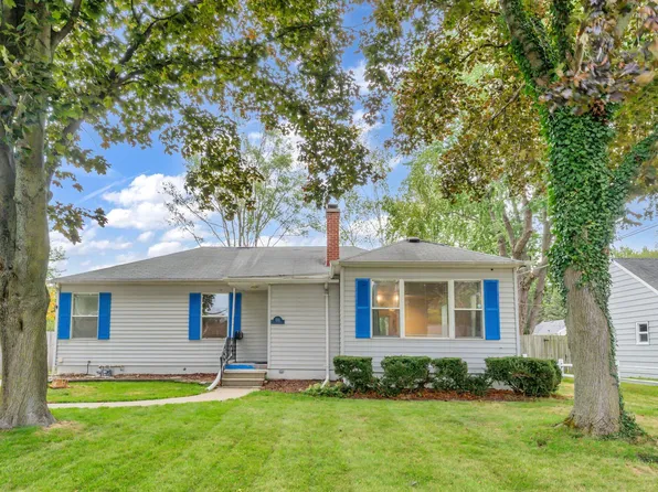 1705 Langley Ave, Saint Joseph, MI 49085