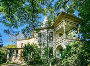 36 Eureka St, Eureka Springs, AR 72632