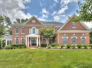 3505 Rose Crest Ln, Fairfax, VA 22033