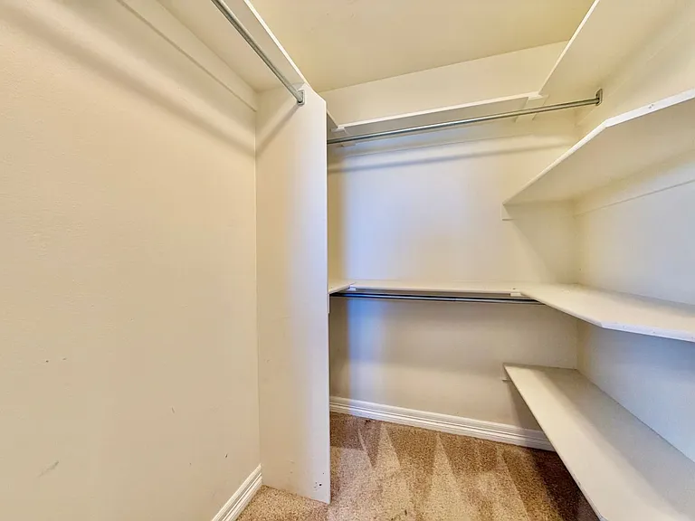 4608 Garnet Way — Photo 11