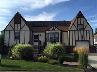 62 Grandview Ave E, Piscataway, NJ